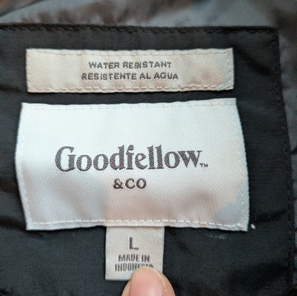 Goodfellow & Co Men’s Quilted Puffer Vest - Size Large - Black - Water Resistant - Picture 3 of 5